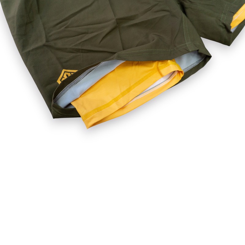 CHOSEN minimal HYBRID Fightshorts - olive